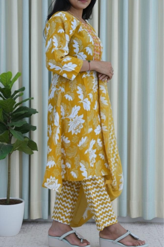 HaldiBloom Floral Suit Set