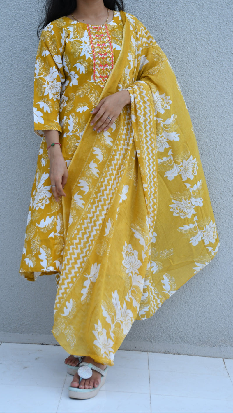 HaldiBloom Floral Suit Set