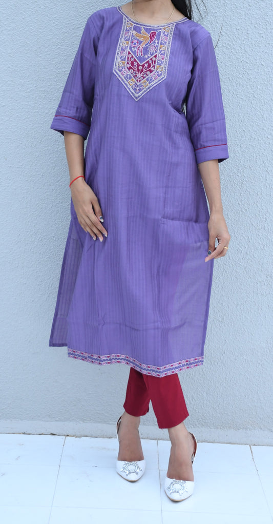 Neelika Bird Motif Kurti Set